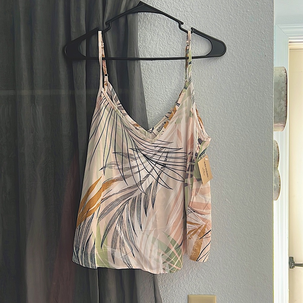 Molly Bracken Palm Tank